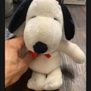 Vintage 1968 Snoopy 11” Plush United Feature